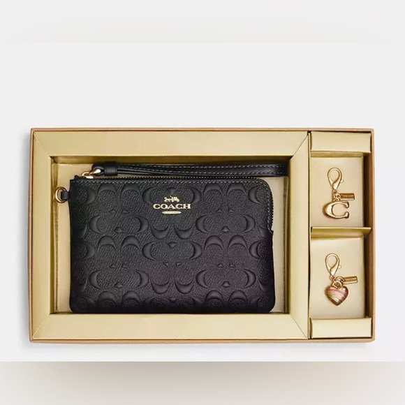 Coach Boxed Corner Zip Wristlet In Signature Leather & Charms Black/Gold- NWT - Picture 1 of 9